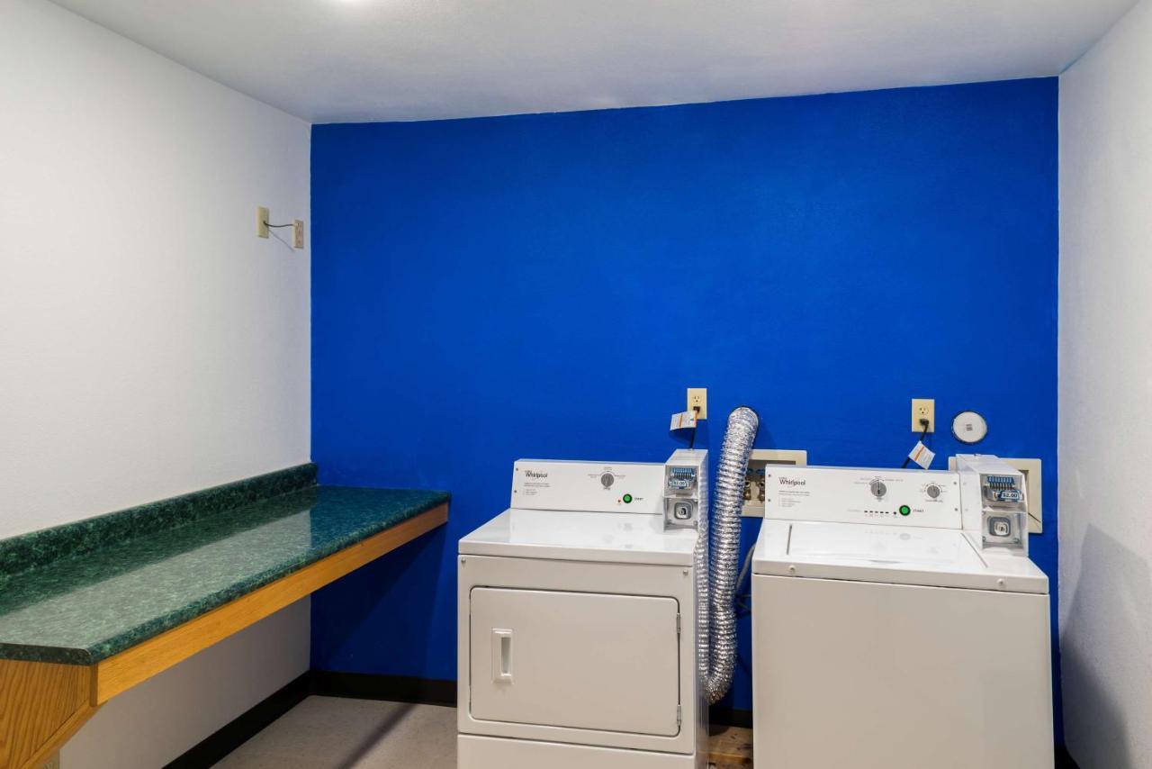Motel 6-Richmond, In Экстерьер фото